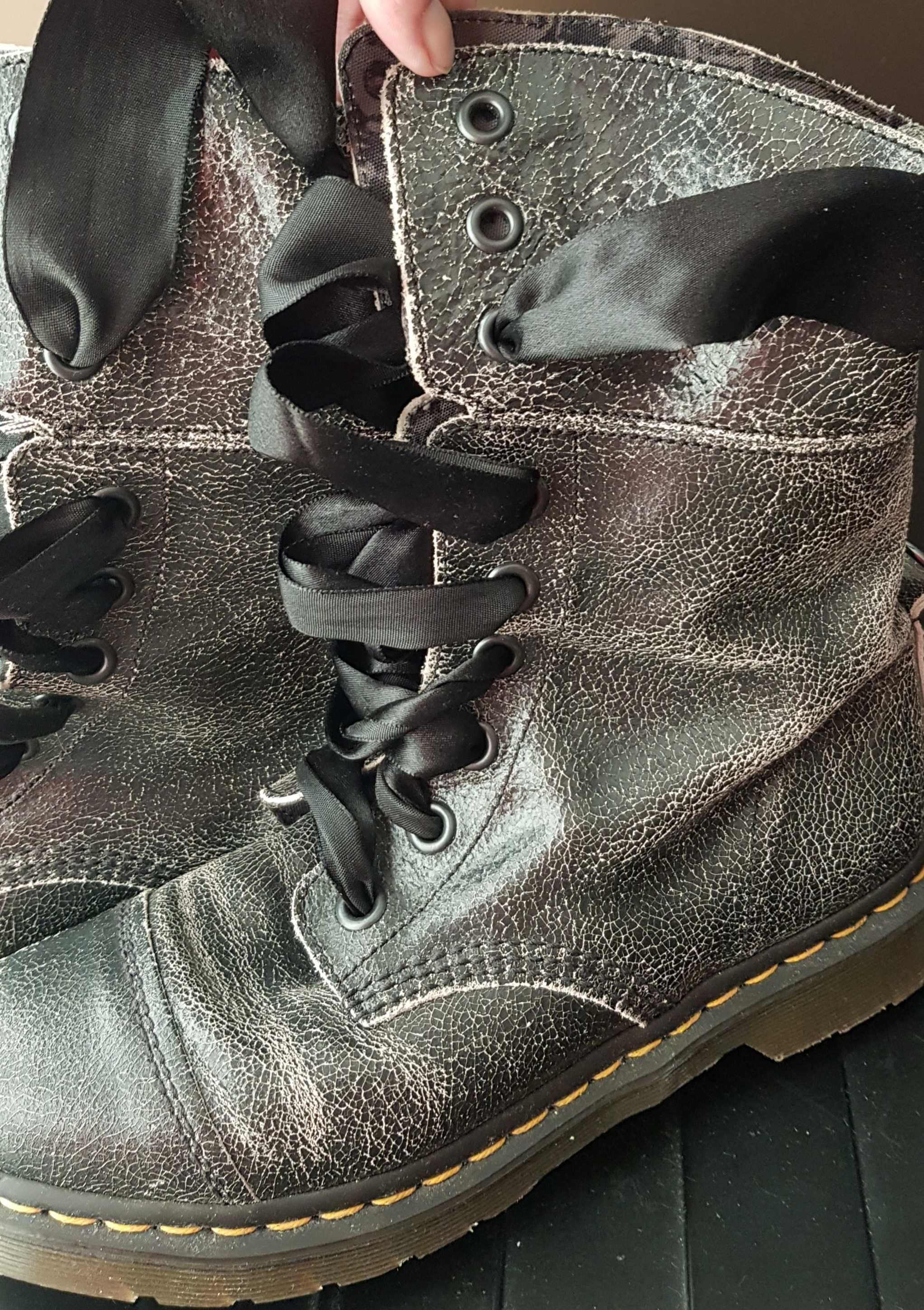 Buty Dr. Martens dla koneserki