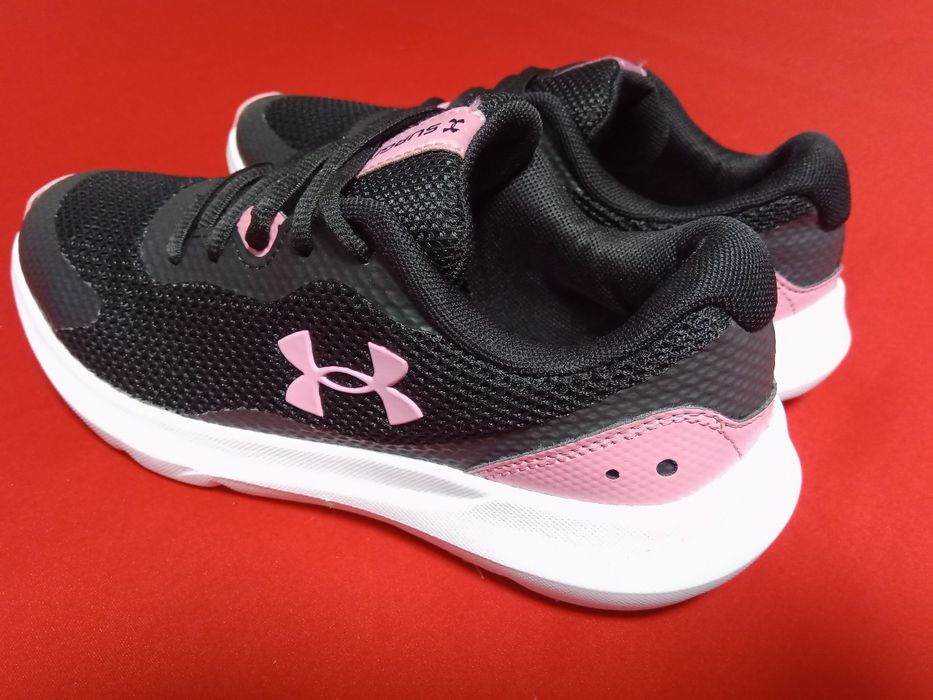 Кросівки UNDER  ARMOUR ggs surge 3 3025013-001,розмір 37.5,у-23.5 см
