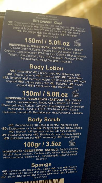 Douglas zestaw z kosmetyczką żel balsam peeling Gąbka