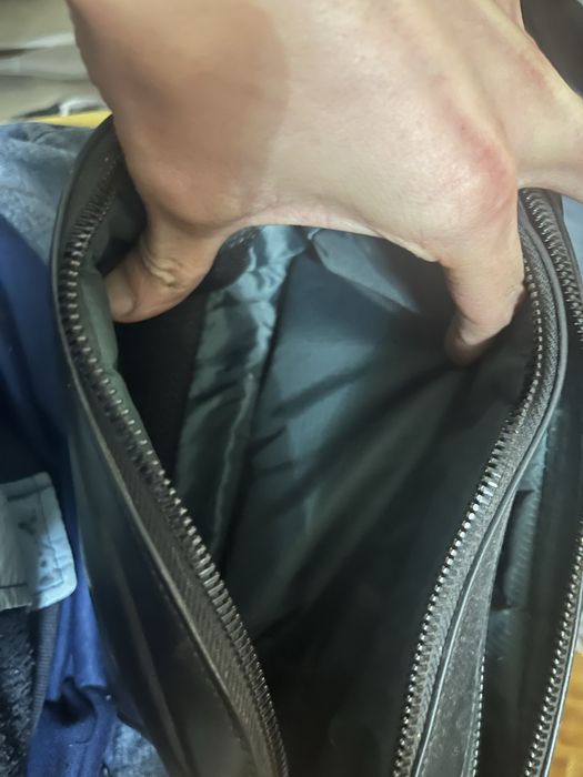 Bolsa da lacoste original , ver fotos todas ate ao fim