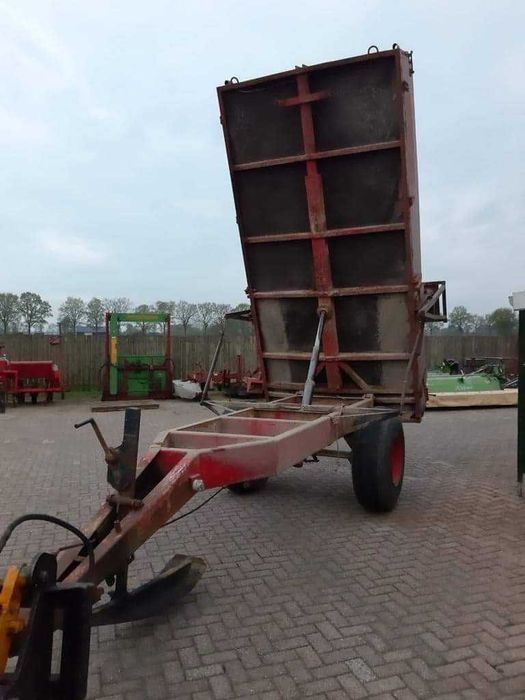 Przyczepa wywrotka 6t.,jednoosiowa.transport