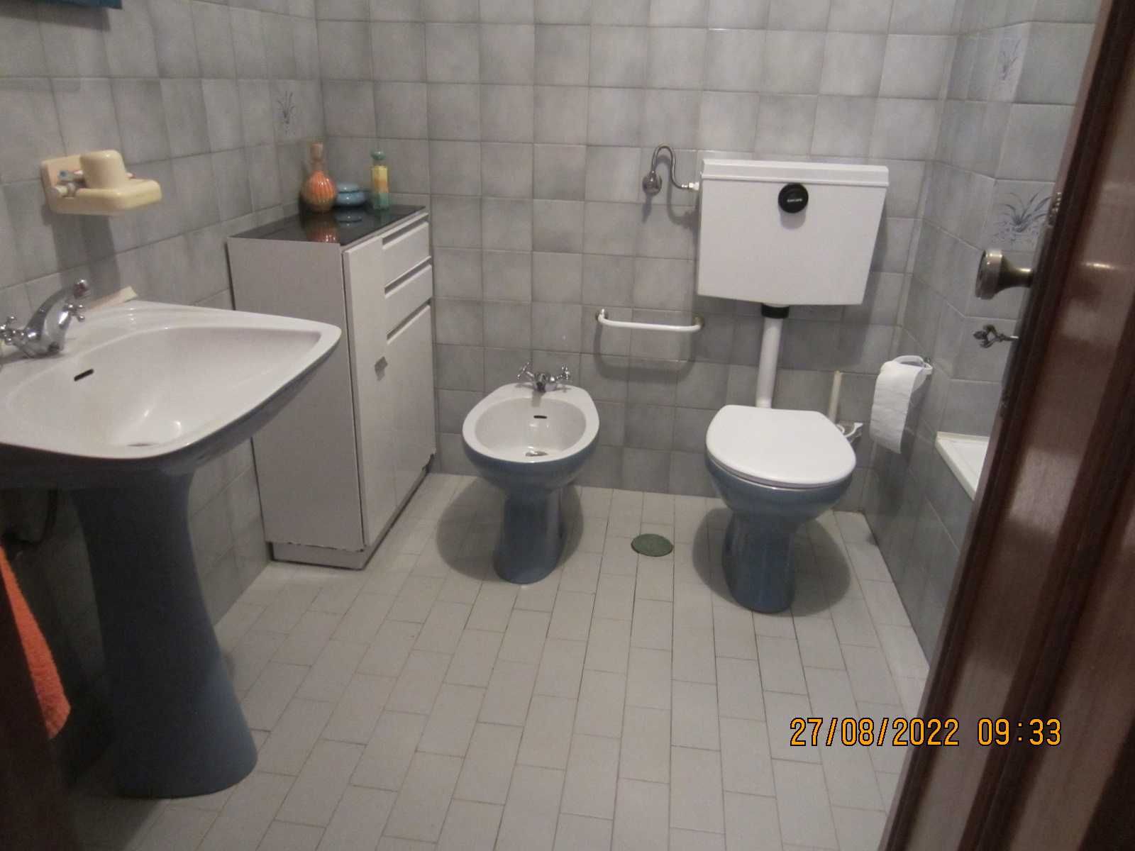 Alugo apartamento no centro de Alijó