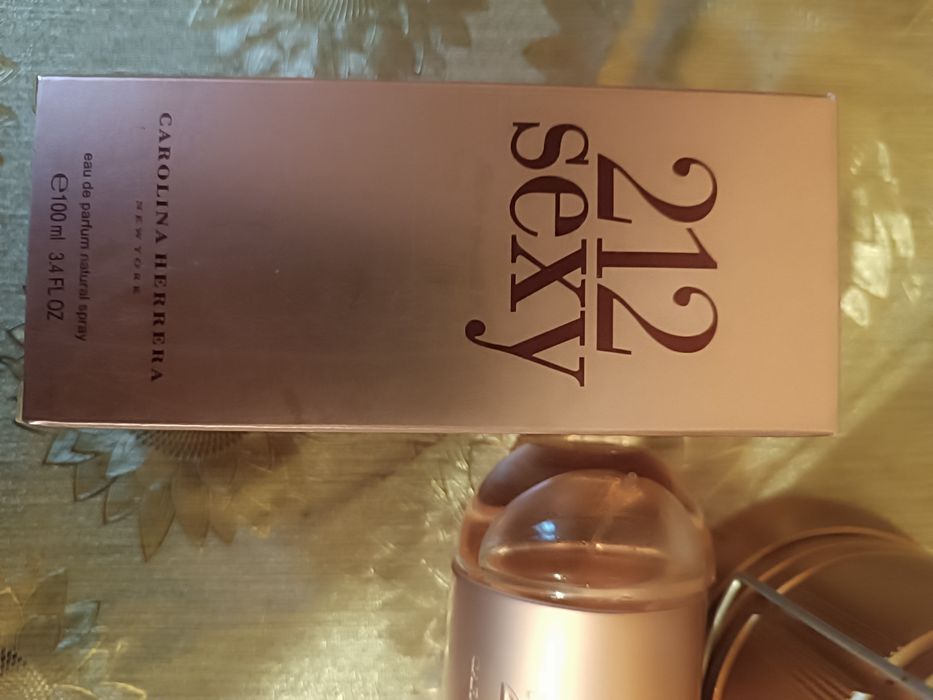 Продам туалетна вода carolina Herrera