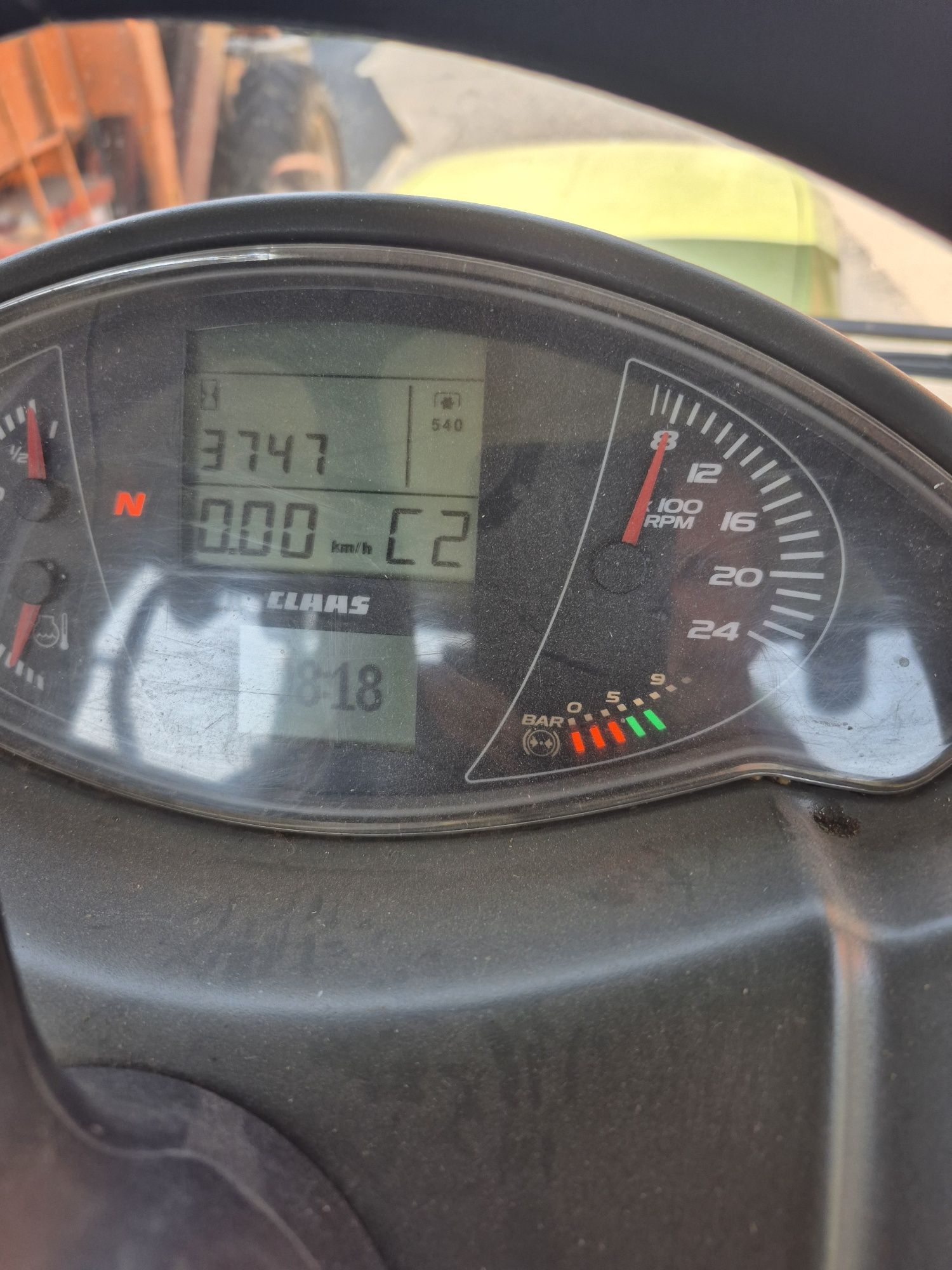 Claas arion 630 cis
