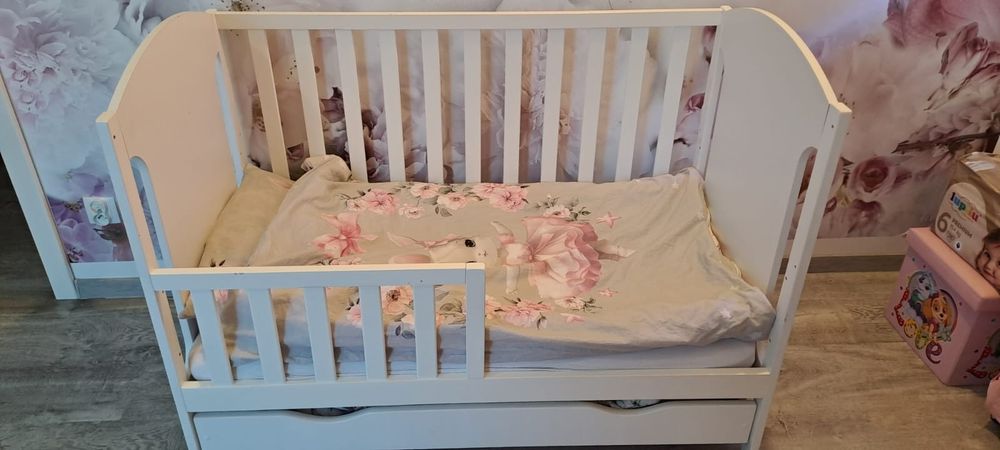 Łóżeczko tapczanik 60x120 z materacem karuzela