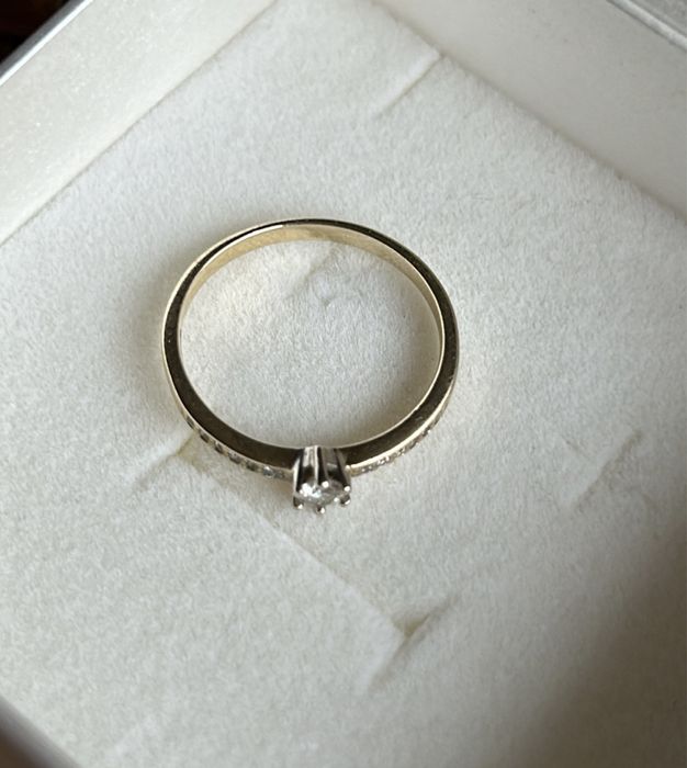 Pierścionek zaręczynowy SAVICKI złoto diament