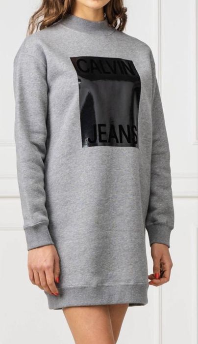 Сіра сукня Calvin Klein Jeans  розмір XS утеплена