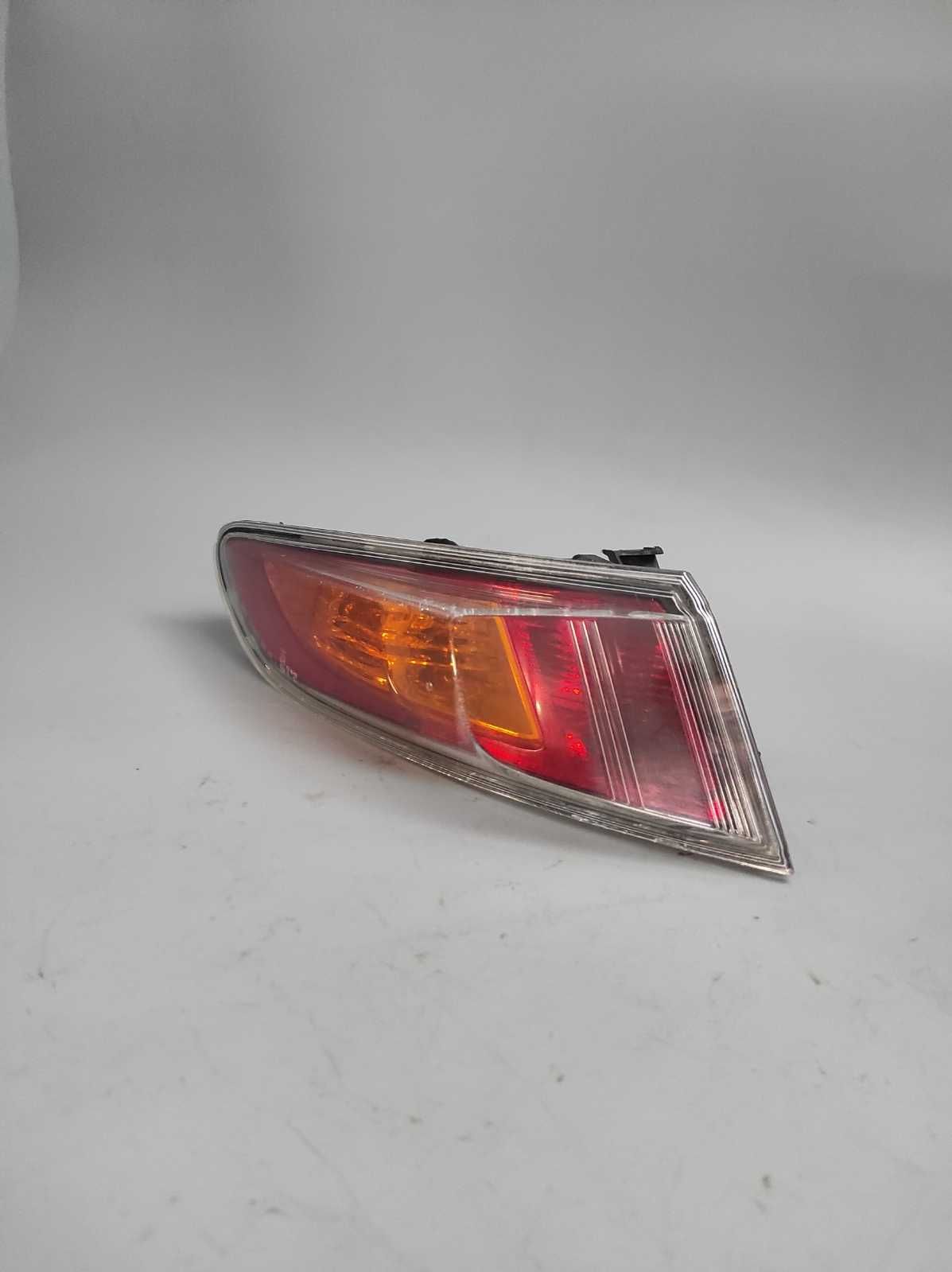 Lampa tylna lewa HONDA CIVIC VIII (UFO) Rok 2006---