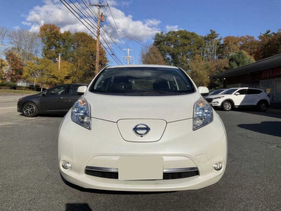Nissan LEAF SL      2014
