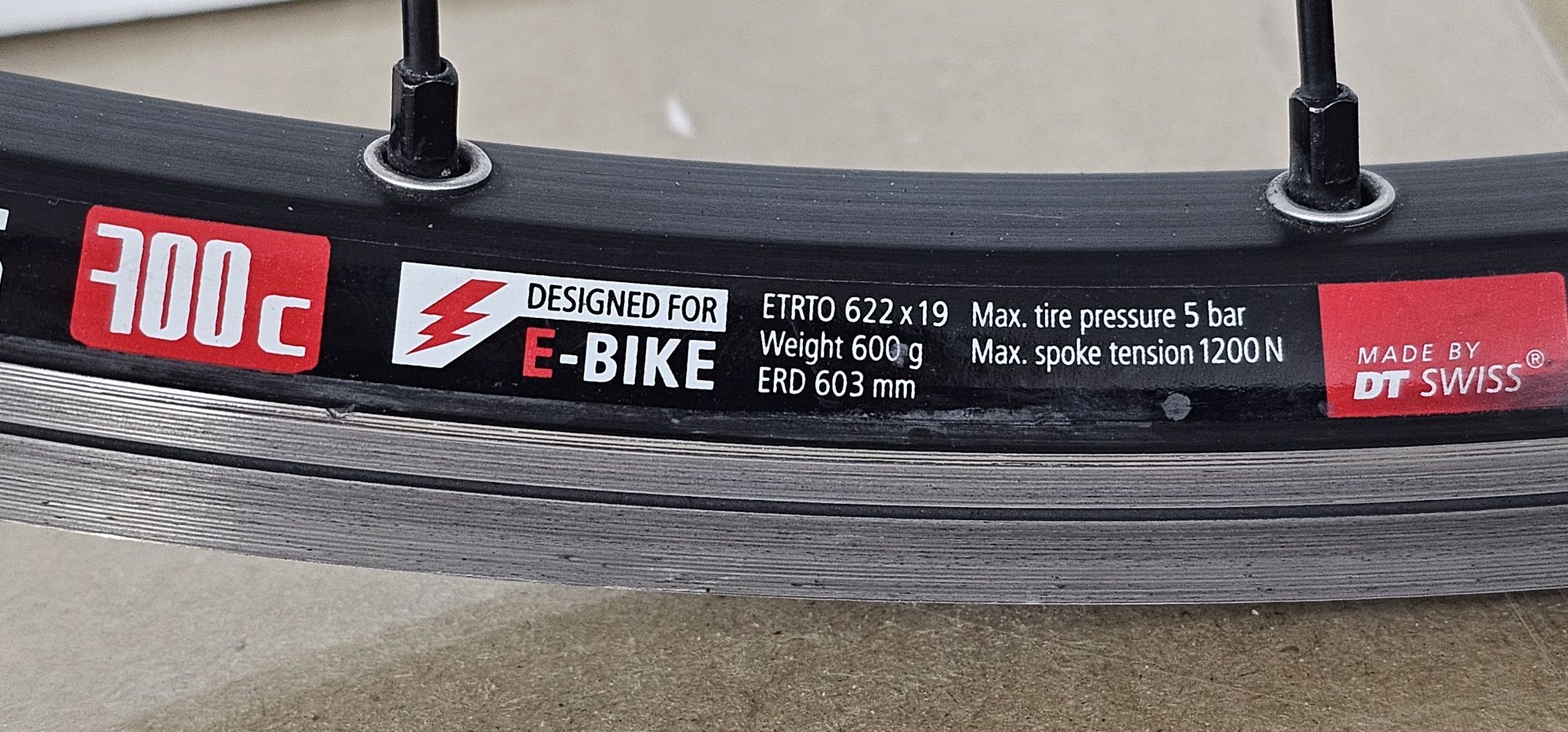 Nowe. Koło 28" Dt-swiss 535 . Dynamo DH-C3000-3N-QR.