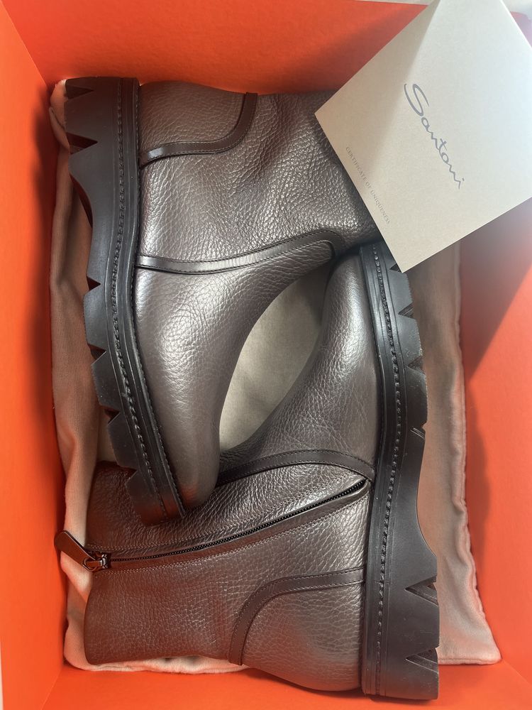 Продам новые женские зимние ботинки Santoni