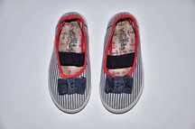 Granatowe paseczki trampki buty tenisówki wsuwane kapcie r. 26 15cm