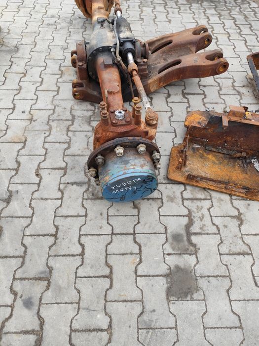 Most przedni Kubota m7171