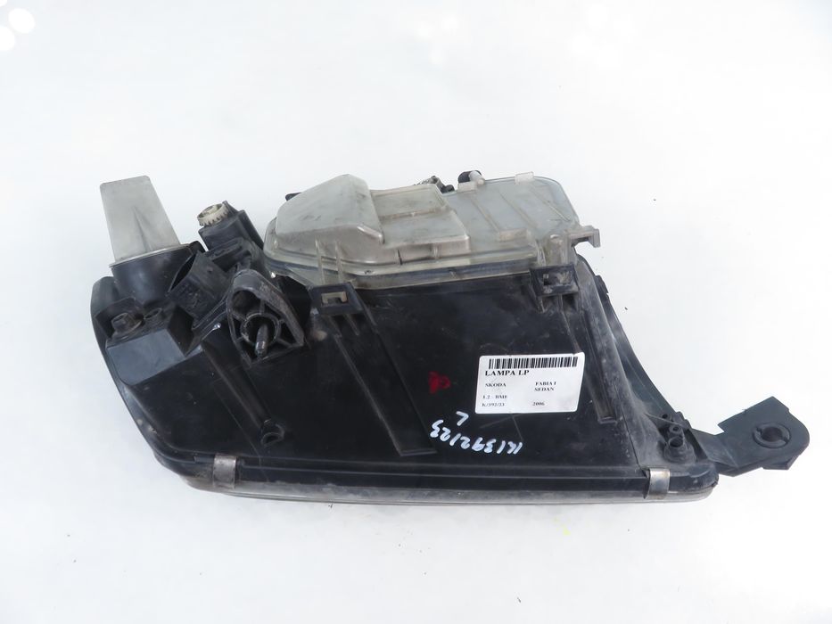 Lampa Lewa Przednia Skoda Fabia I Lift Ciemna