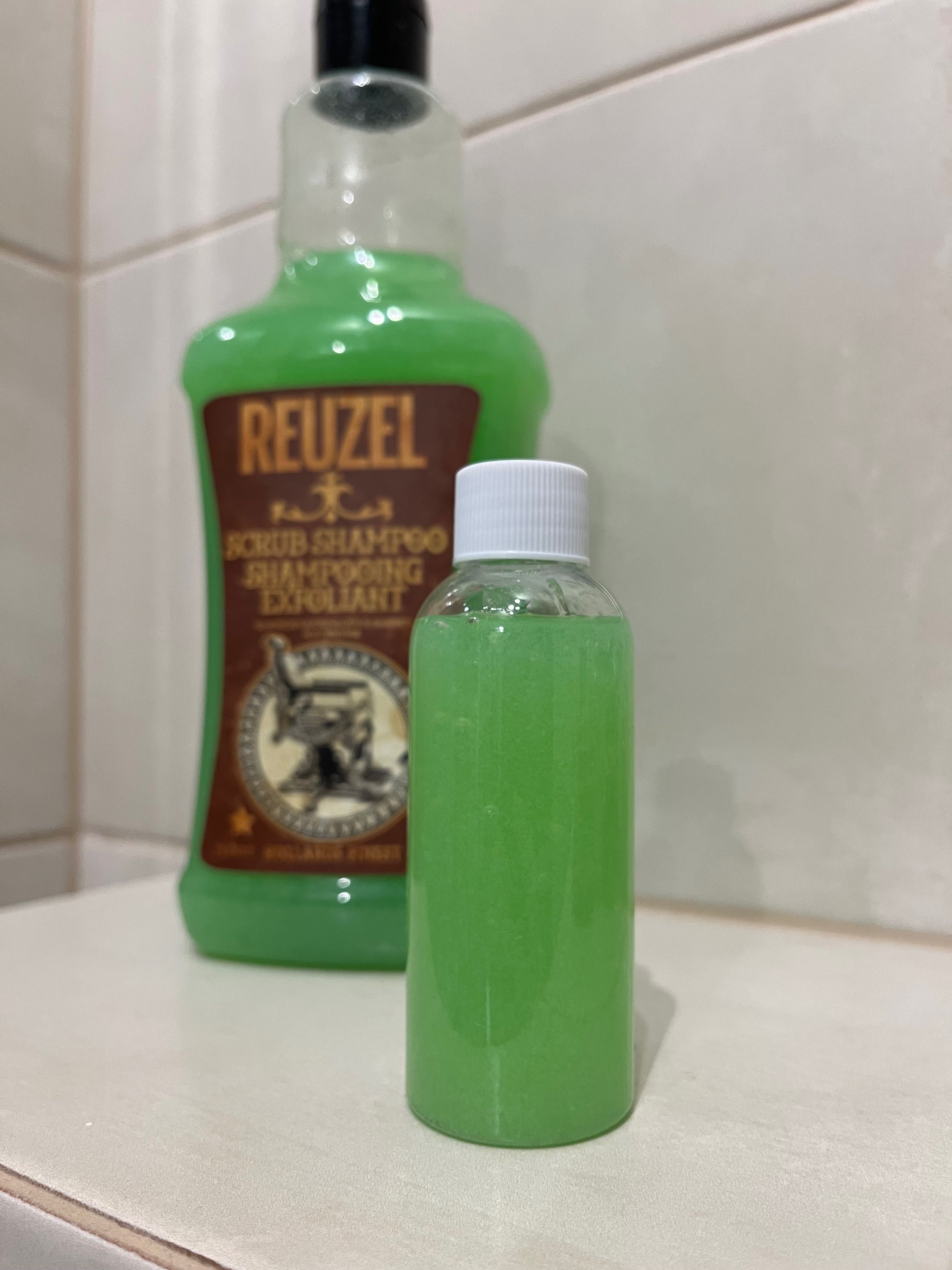 Reuzel scrub shampoo - szampon oczyszczający 75 ml