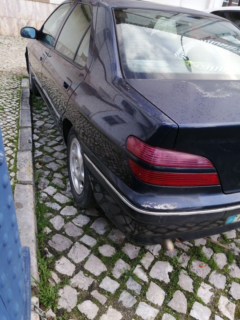 Peugeot 406 2.0HDI com anomalia no motor