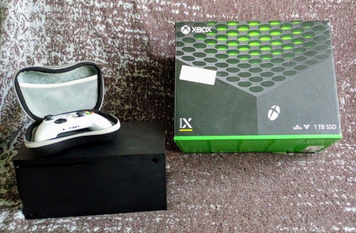 XBOX Series  X 1TB