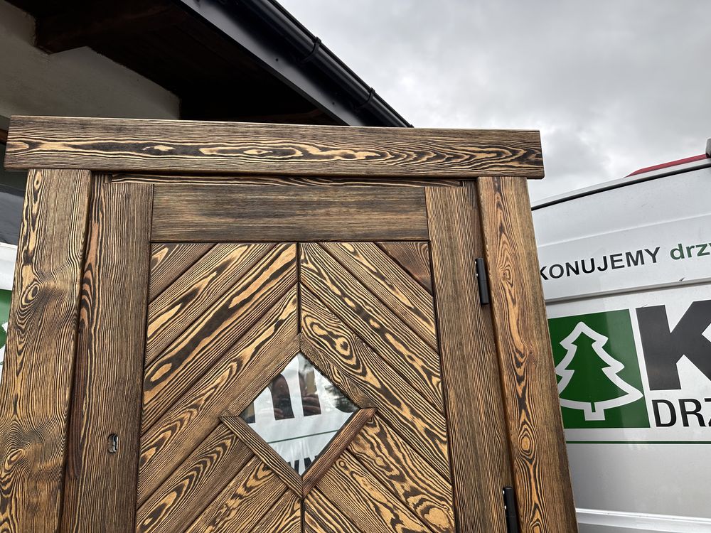 Drzwi zewnętrzne lite drewniane OD RĘKI szczotkowane olejowane jodełka