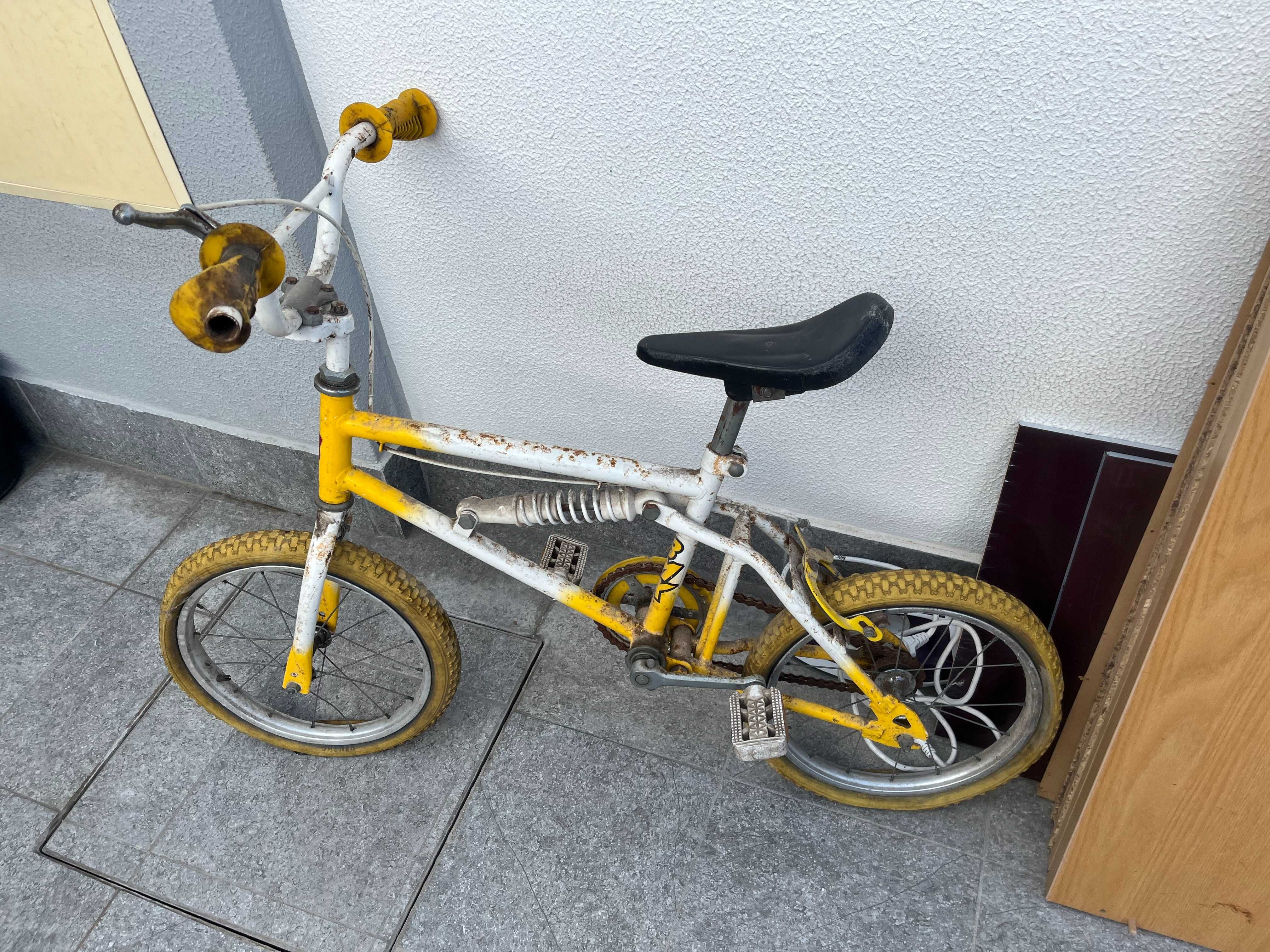 Bicicleta original BMX de 1989, ideal para restauro