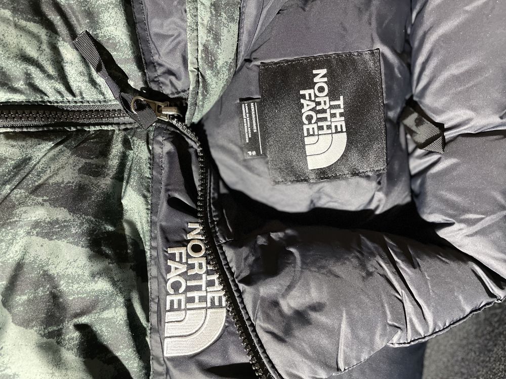 Пуховик The North Face Print Nuptse 700 оригинал