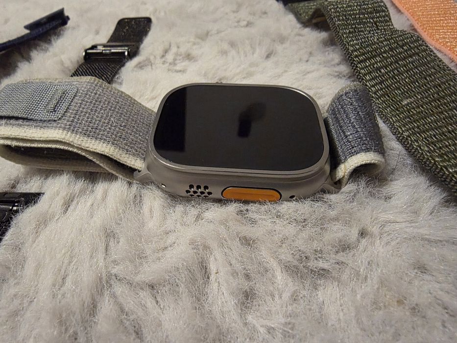 Smartwatch Apple Watch Ultra 2 srebrny w bdb stanie 98% bateria + pask