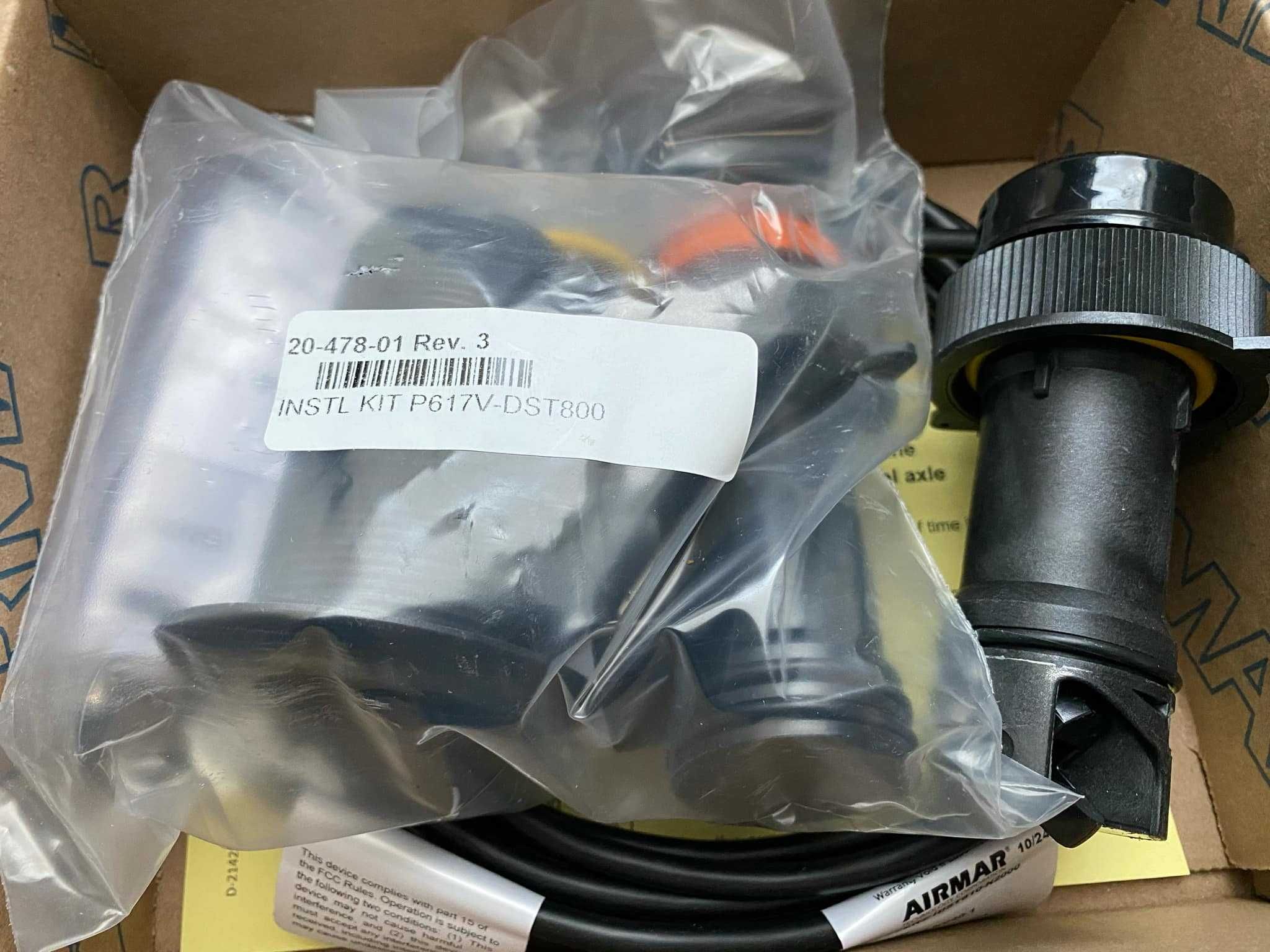 Zestaw B&G Triton 2 Display B&G Triton 2 autopilot DST810 Multisensor