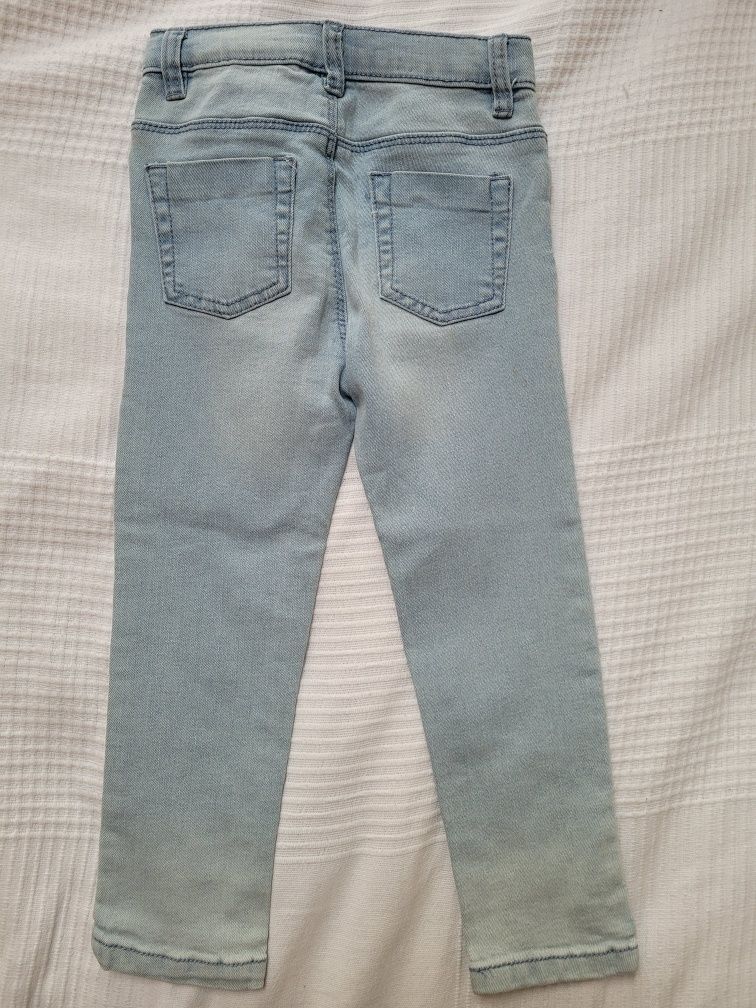 Nowe spodnie dżinsowe niebieskie 104