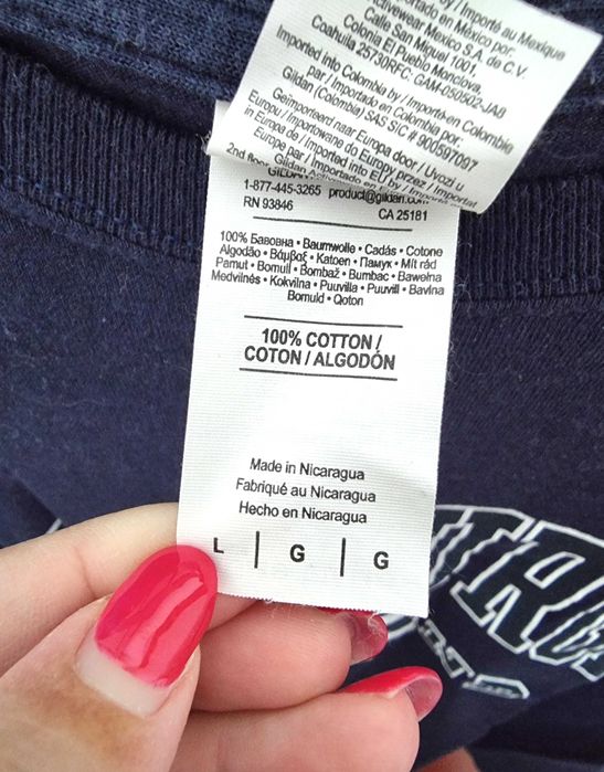 T-shirt azul escura Edinburgh Scotland Gildan 100% algodão, tamanho L