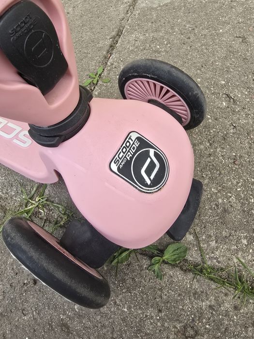 Hulajnoga różowa Scoot and ride oryginalna używana