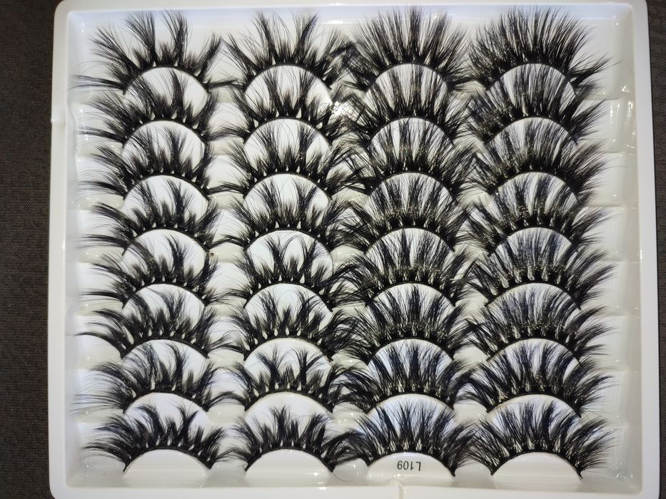 Набор накладных ресниц