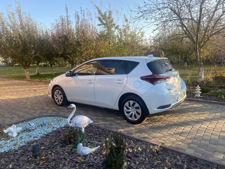 Toyota Auris 2016 р  газ/бензин
