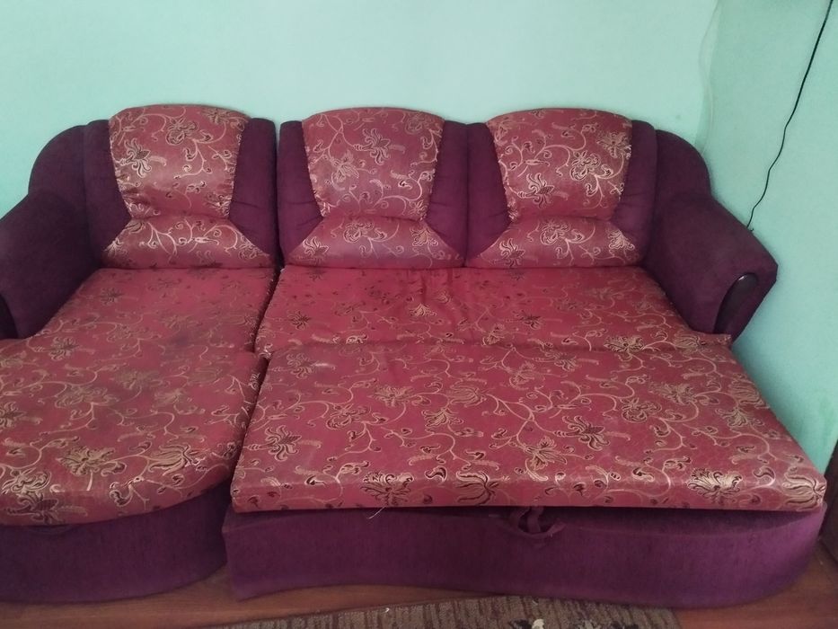 Продам розкладний диван в гарному стані
