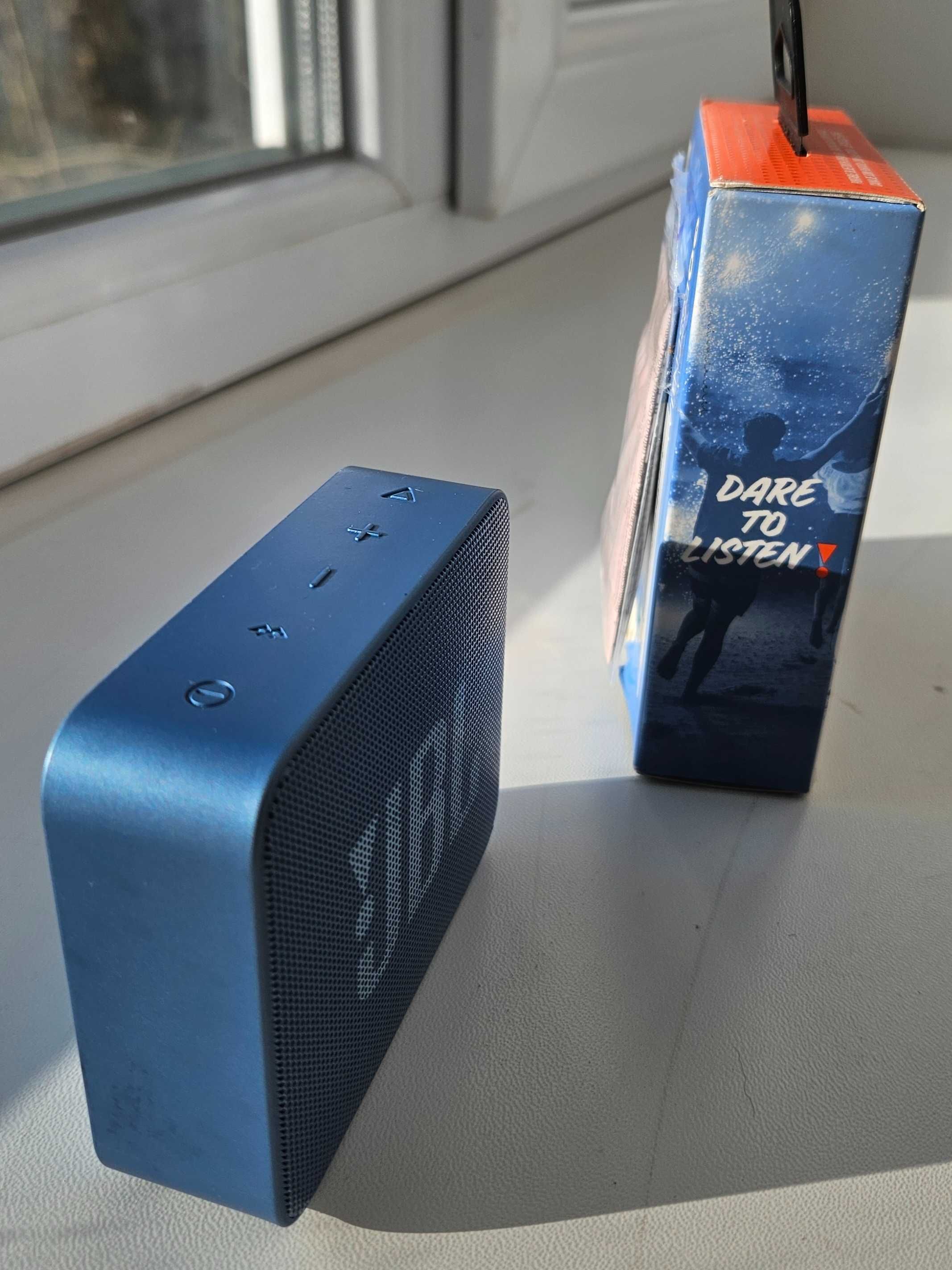 Акустична система (Bluetooth колонку) JBL Go Essential Blue