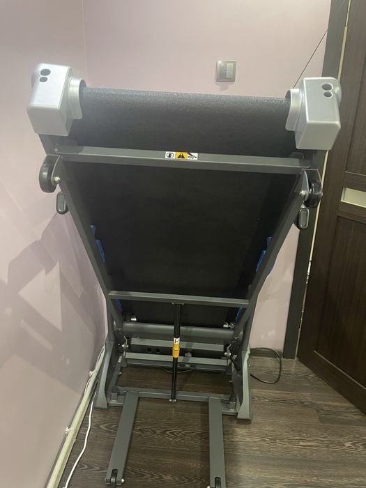 Продам бегову дорожку House Fit НТ 9166 Е