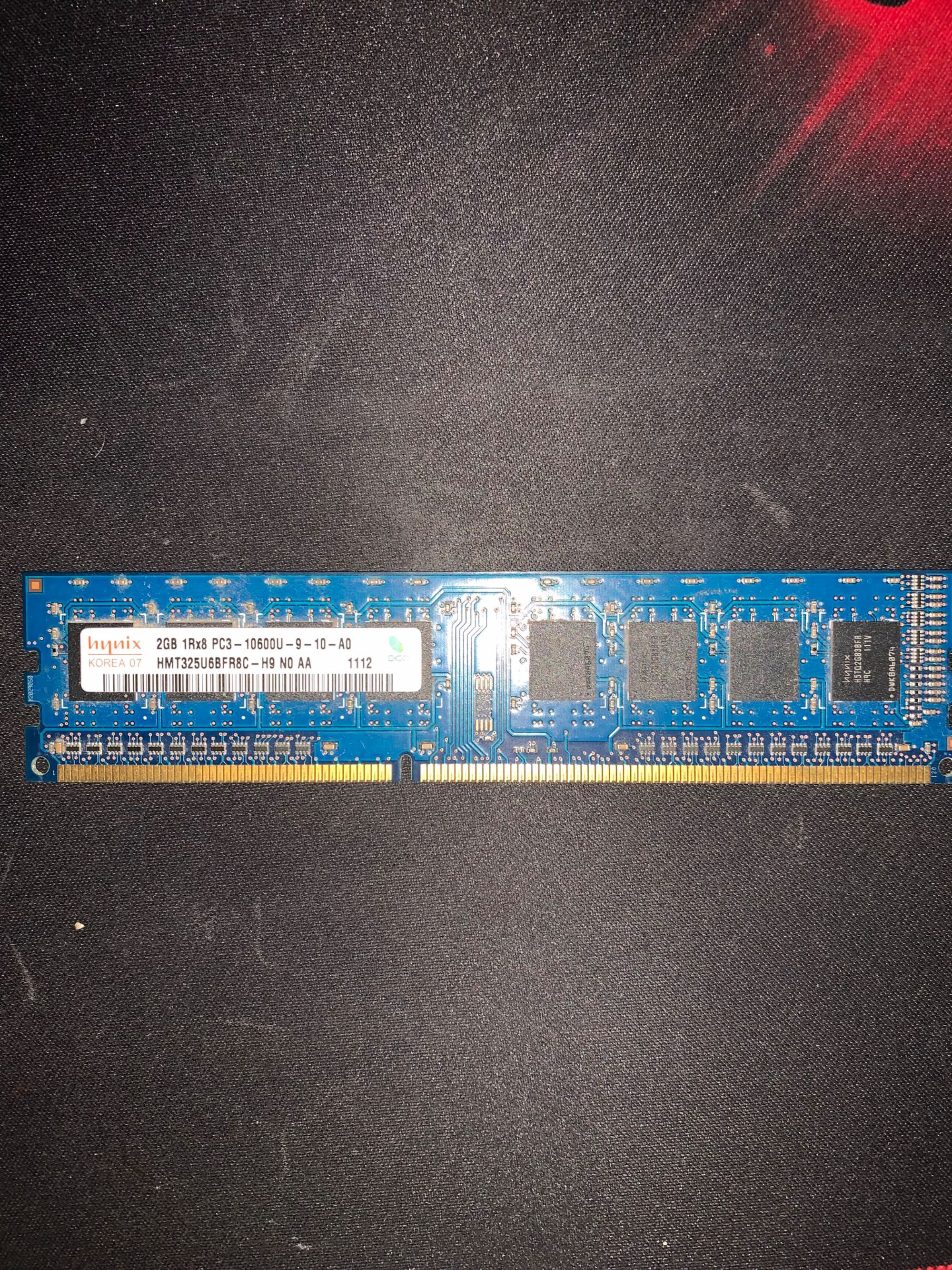 Оперативна памʼять DDR3 2GB 1333 CL9 Hynix