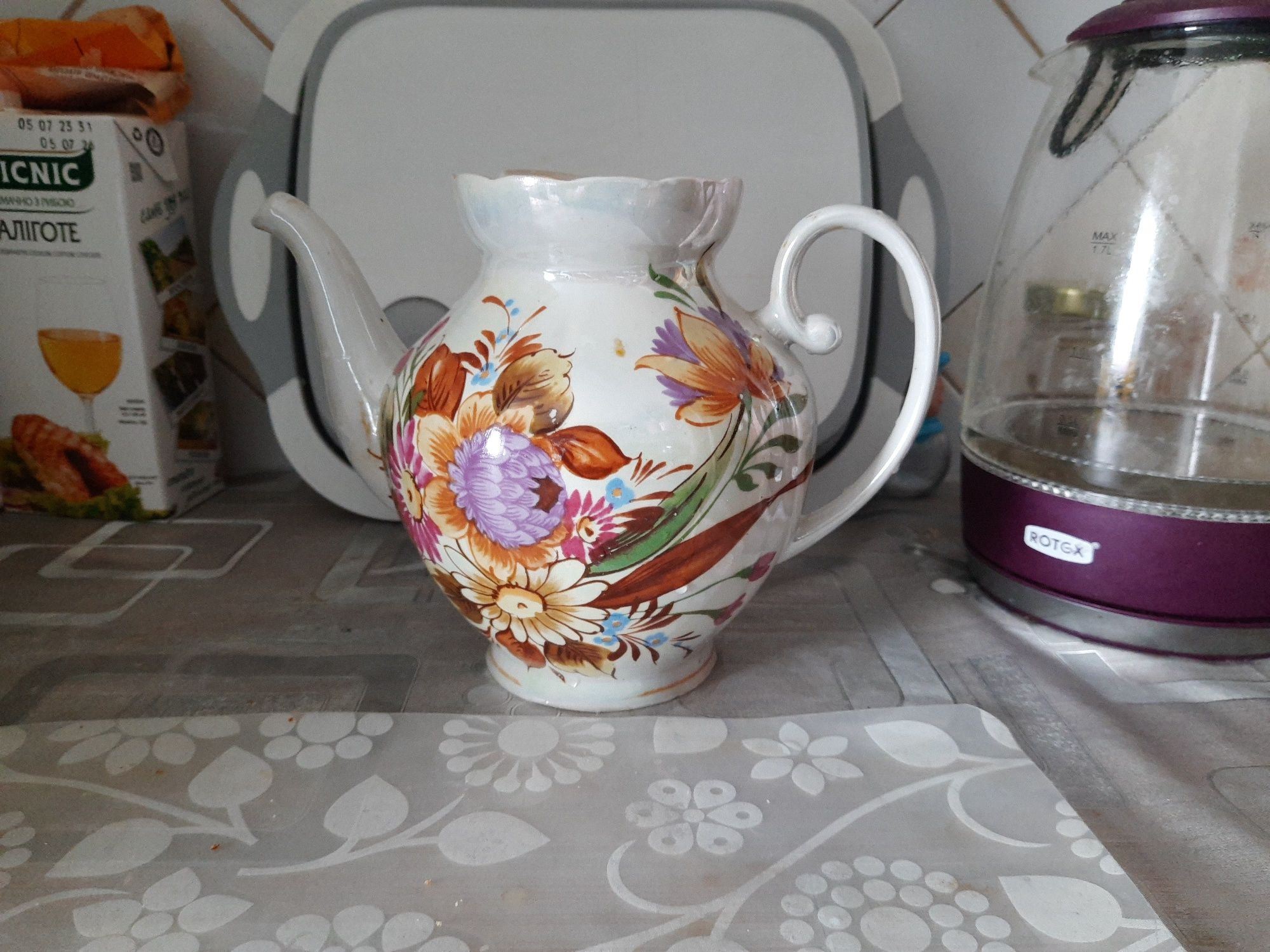Чайничек большой, графины