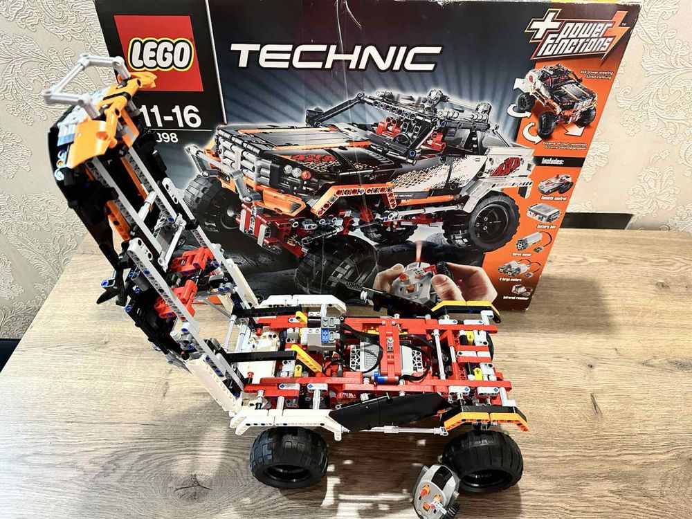 Lego Technic 9398  Краулер 4х4