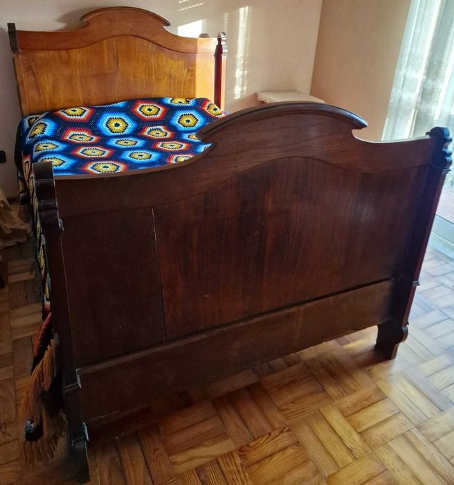 Mobiliário de quarto antigo