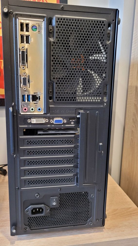 Komputer  i5 7400, 8GB RAM