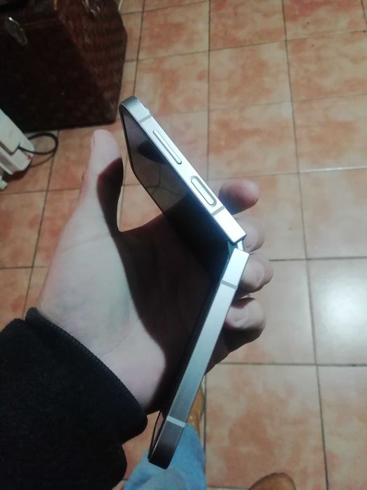 Samsung galaxy Z flip 6