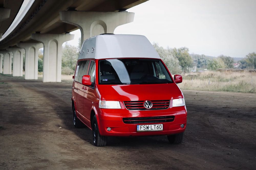 Volkswagen Transporter VW T5 Kamper Salon Polska projekt California faktura VAT