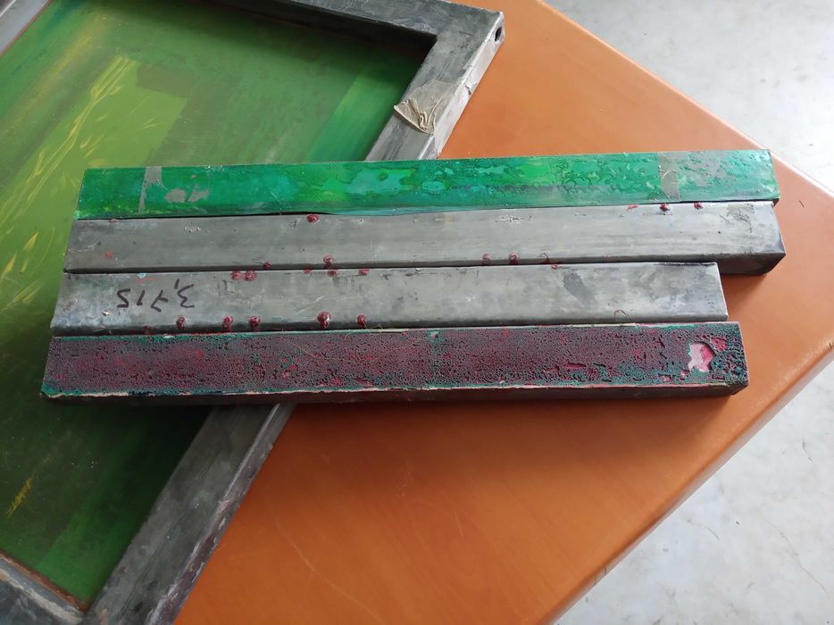 Недорого! Профильная труба 40х25х2мм, куски длиной 41и45см, оцинковка