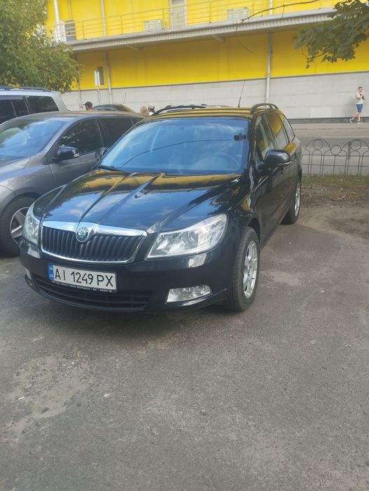 Шкода октавія А5 1.4 бензин механічна КПП -  6
