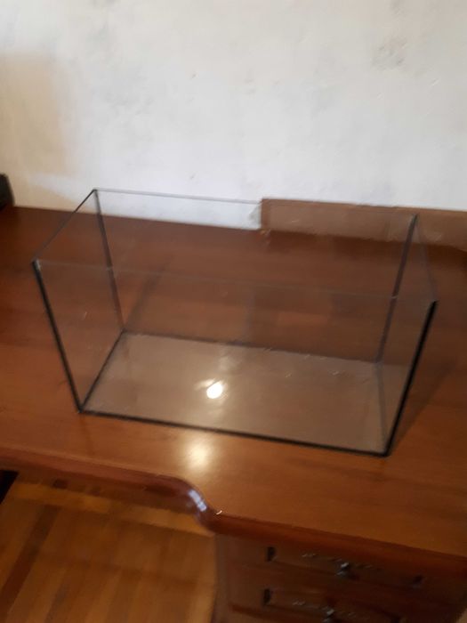 Продам аквариум 20 л.