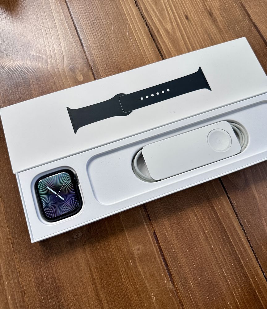 Apple Watch 8 45 mm GPS! Midnight!