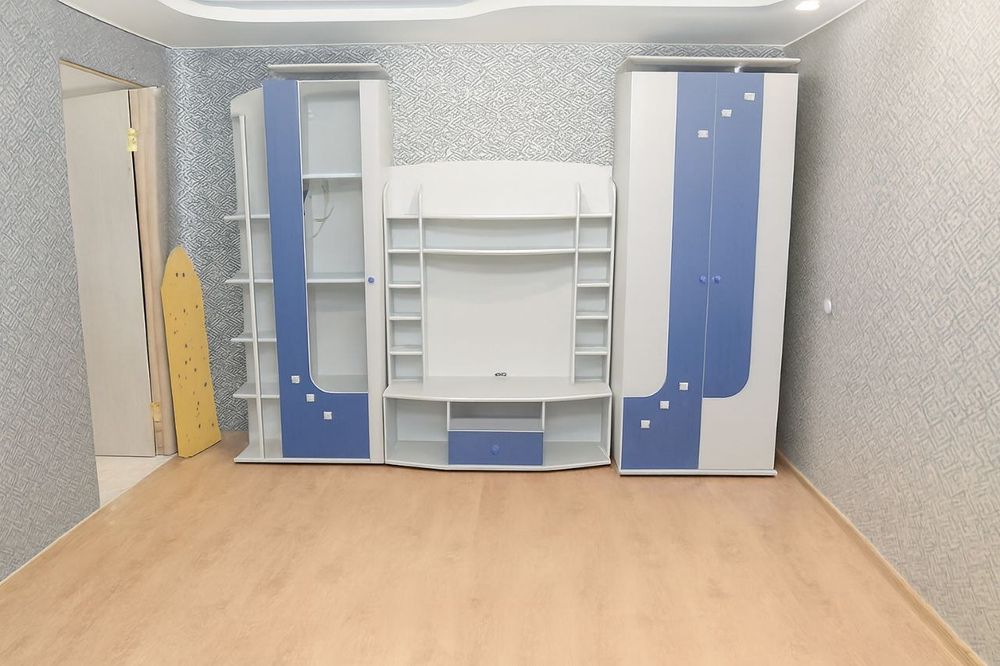 2-кімнатна квартира з меблями та косметичним ремонтом — Молодіжний