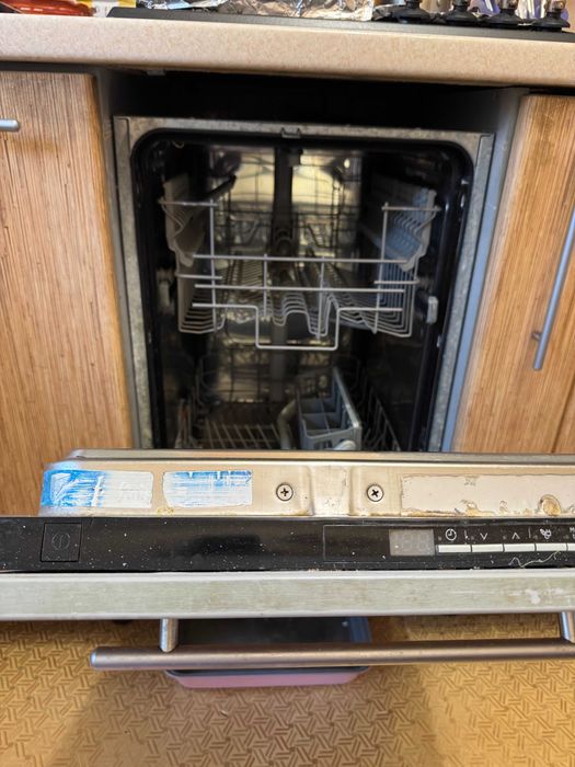 Посудомоечная машина Electrolux. Модель— ESL 46050