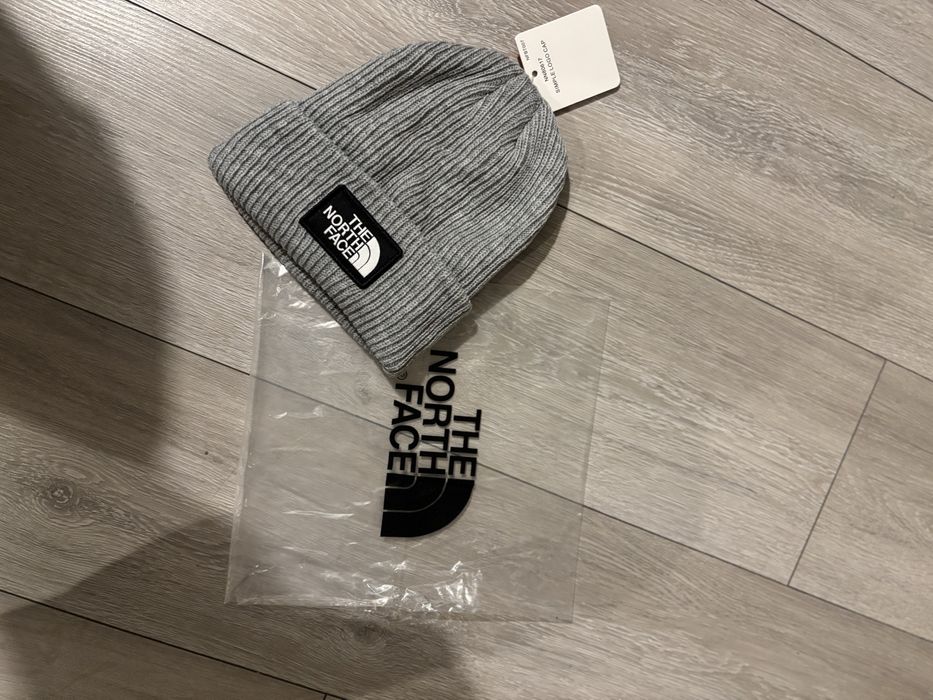 Szara czapka zimowa The North Face