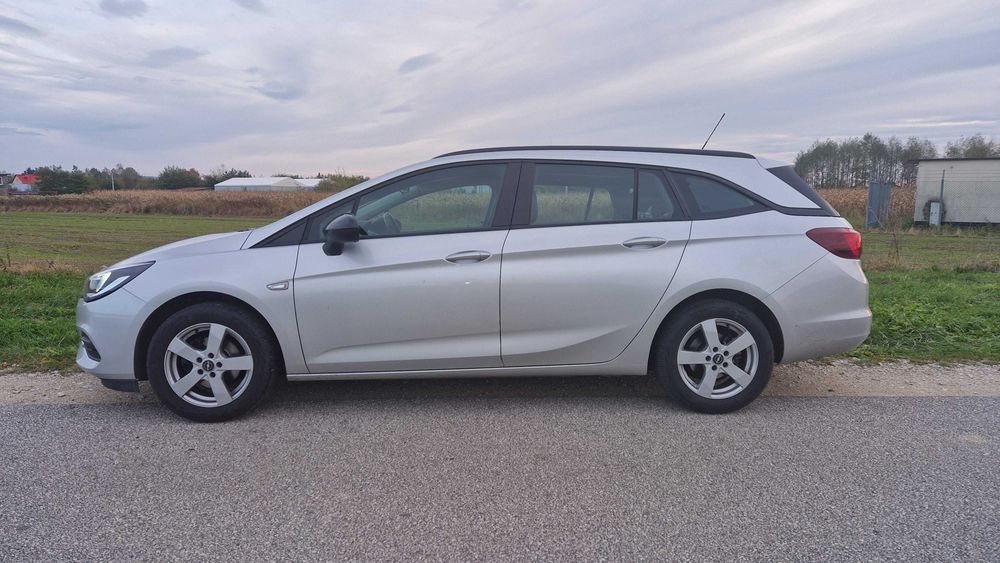 Opel Astra 1.2 Turbo Sports Tourer
