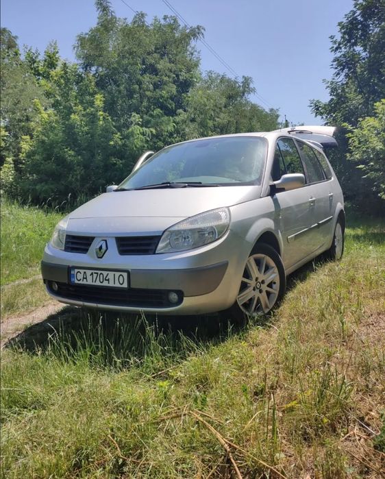 Продам автомобіль  Рено Гранд Сценік